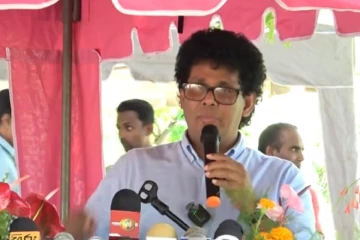 සියලුම රාජ්‍ය සේවකයන්ට දෙන්න යන වවුචර් - ගෙවීමේ ක්‍රමයට දෙන බවට ඇමති වසන්තගෙන් ප්‍රකාශයක් [VIDEO]