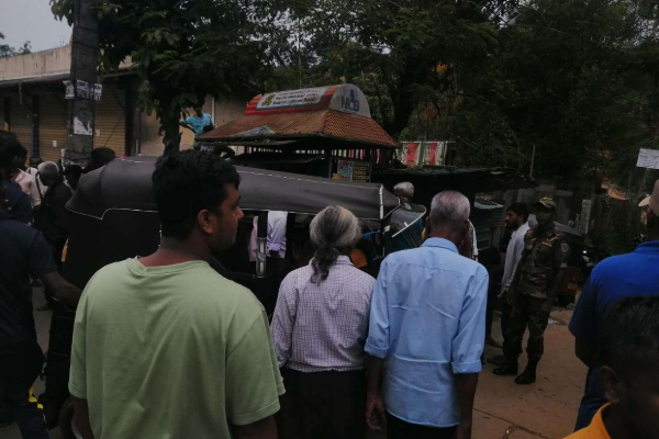 மது போதையில் மிதந்த சாரதியால் நேர்ந்த அனர்த்தம் ; நால்வர் படுகாயம் | Accident Caused By Drunk Driver