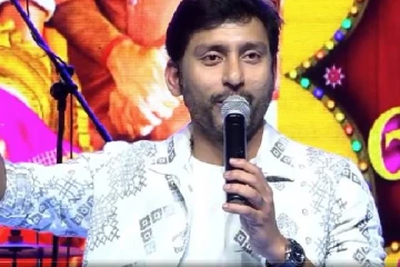 ரஜினி படத்தை மேடையில் அசிங்கப்படுத்திய ஆர்ஜே பாலாஜி! வெச்சு செய்யும் ரசிகர்கள்..