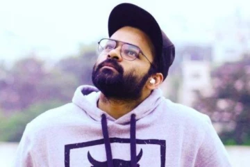 கோர விபத்தில் சிக்கி சுயநினைவு இழந்து கிடந்த நடிகரின் தற்போதைய நிலை- தீபாவளியில் என்ன செய்துள்ளார் பாருங்க