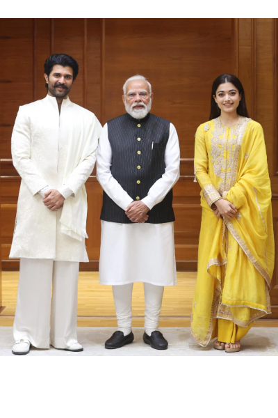 රශ්මිකා හා දේවරකොන්ඩා - අලුත බැදපු ජෝඩුව අගමැති මෝදී හමුවෙයි | Rashmika Vijay Grand Wedding In Udaipur රශ්මිකා හා දේවරකොන්ඩා - අලුත බැදපු ජෝඩුව අගමැති මෝදී හමුවෙයි | Rashmika Vijay Grand Wedding In Udaipur