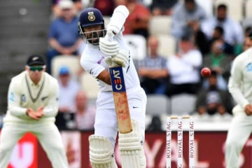 முகமது சிராஜிற்கு இடம் இல்லை - டாஸ் வென்று முதலில் பேட்டிங்கை தேர்வு செய்தார் ரஹானே: ரசிகர்கள் உற்சாகம்