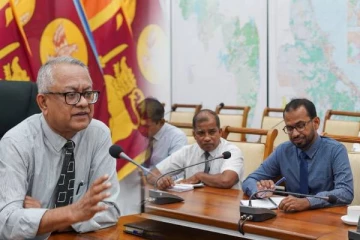 கிழக்கு ஆளுநருக்கும் உள்ளூராட்சி மன்ற செயலாளர்களுக்கும் இடையில் கலந்துரையாடல்