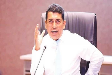 வரகாபொல இடைவீதி நிர்மாணப்பணிகளை விரைவில் நிறைவு செய்யுமாறு நெடுஞ்சாலை அமைச்சர் பணிப்பு