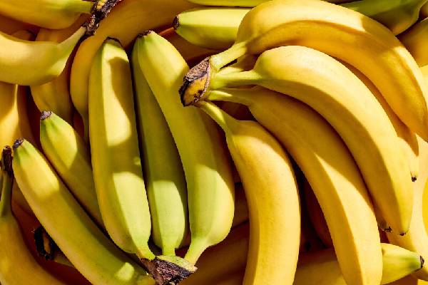 வாழைப்பழத்தை நீண்ட நாள் கெடாமல் பாதுகாக்கணுமா? இதோ எளிய வழிகள்! | How To Keep Bananas Fresh For Longer