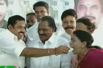 ஜெயலலிதா பிறந்தநாள் - அதிமுக அலுவலகத்தில் கேக் வெட்டி கொண்டாடிய ஈபிஎஸ்