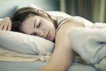 படுத்த உடனே தூக்கம் வர வேண்டுமா? இதை செய்தாலே போதும்