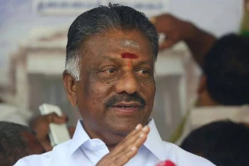 அதிமுகவில் புதிதாக 14 மாவட்ட செயலாளர்கள் நியமனம் : ஓ.பன்னீர்செல்வம் அறிக்கை