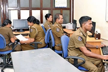 බාල වයස් කාර ඔන්ලයින් ලිංගික ජාවාරම්.. තොරතුරු රැසක්..