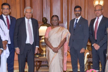 இந்திய குடியரசுத் தலைவரை சந்தித்தார் ரணில்(படங்கள்)