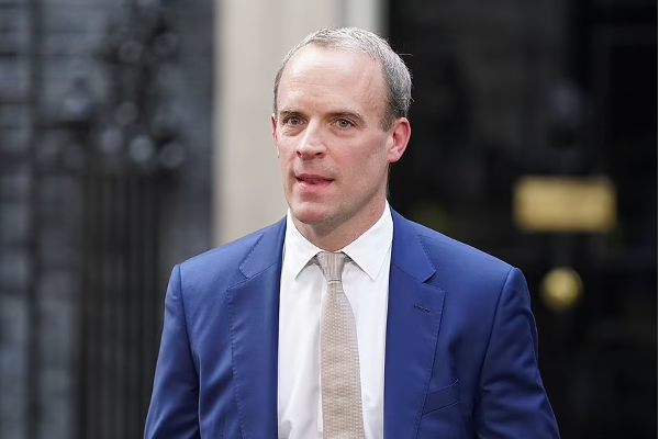 பிரித்தானிய அரசாங்கத்தில் புதிய அதிர்வு | Uk Deputy Prime Minister Dominic Raab Resigns