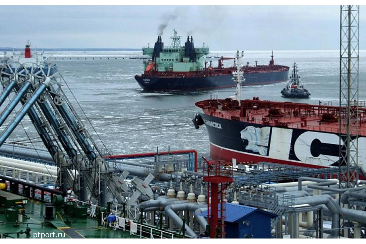 ukraine strike on russia oil reservoirs