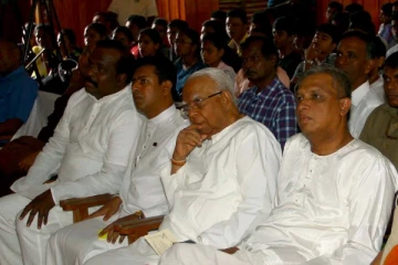 விடுதலைப்புலிகள் ஆபத்தில் சிக்கியபோது தொலைபேசிகளை நிறுத்திய தமிழ் தலைவர்கள்