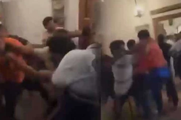 பசிக்கு உணவருந்த சென்ற தமிழர்கள் மீது தாக்குதல் ; தென்னிலங்கையில் பயங்கரம்!