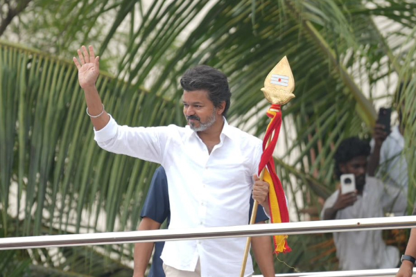 விஜய் வீட்டை விட்டு வெளியே வராதது ஏன்? நீதிமன்றத்தில் விளக்கமளித்த தவெக | Tvk Reveals Why Vijay Didnt Come Out In Court