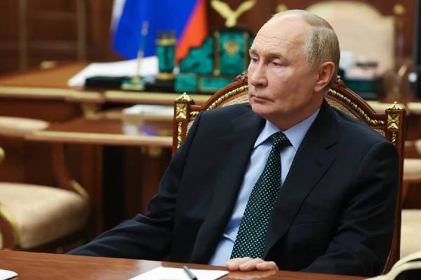 உக்ரைன் ஜனாதிபதிக்கு கடைசி எச்சரிக்கை விடுத்த ட்ரம்ப்: ஐரோப்பிய நாடுகள் மெளனம் | Trump Warns Zelensky