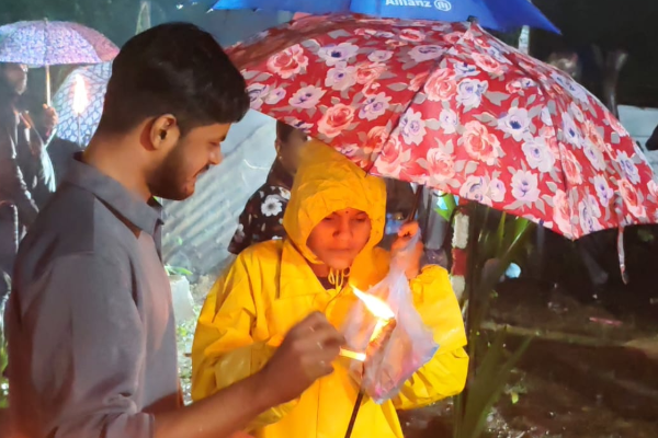 சீரற்ற காலநிலையின் மத்தியில் ; முல்லைத்தீவில் உணர்வெழுச்சியுடன் மாவீரர்நாள் நினைவேந்தல் | Valor Day Commemorated With Emotion In Mullaitivu