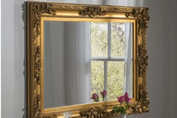 பெண்களை ஆடையின்றி பார்க்கும் ஆசையில் மாயக்கண்ணாடி வாங்கிய முதியவர் - கடைசியில் காத்திருந்த அதிர்ச்சி!