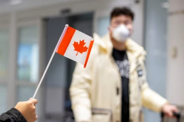 இனி வெளிநாடு செல்ல இது கட்டாயம்! கனடா புதிய திட்டம்