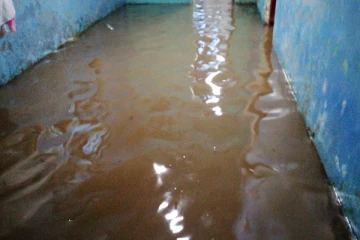 வெள்ளத்தால் மூழ்கிய தமிழர் பகுதி