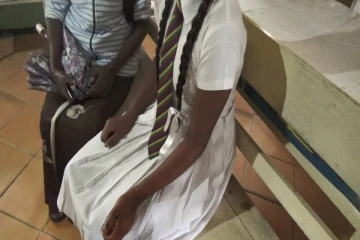 அதிபர் ஒருவரின் மோசமான செயற்பாடு - மாணவி மீது துரத்தித் துரத்தி தாக்குதல்