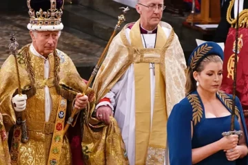 மன்னருடைய முடிசூட்டுவிழாவில் பெரிதும் கவனம் ஈர்த்த அழகிய பெண்: யார் அவர் தெரிகிறதா?