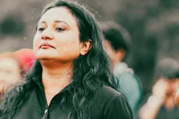 රංගන ශිල්පිනී දමිතා, සජිත් සමග මංගල ගමන අරඹයි..! (VIDEO)