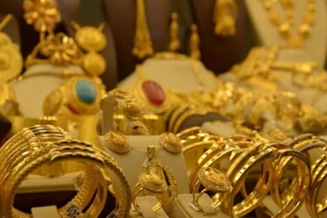 பொங்கல் பண்டிகைக்கு நகை வாங்க போறீங்களா? உஷாரா இருந்துகோங்க; போலி நகைகளை அக்மார்க் போல விற்பனை செய்யும் கும்பல்