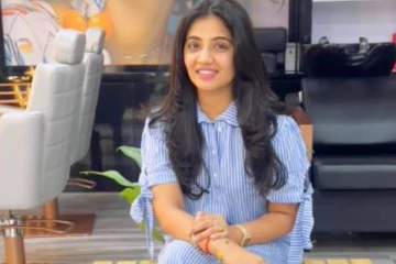 பிக்பாஸ் 8 வீட்டில் இருந்து வெளியேறிய பின் அன்ஷிதா போட்ட பதிவு... யாருடன் போட்டோ எடுத்துள்ளார் பாருங்க