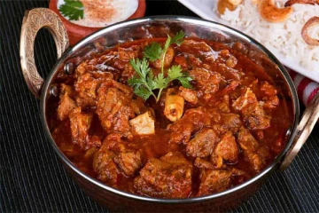 Kerala Mutton Curry: மணக்க மணக்க கேரளா பாணியில் ஆட்டிறைச்சி கறி செய்வது எப்படி?