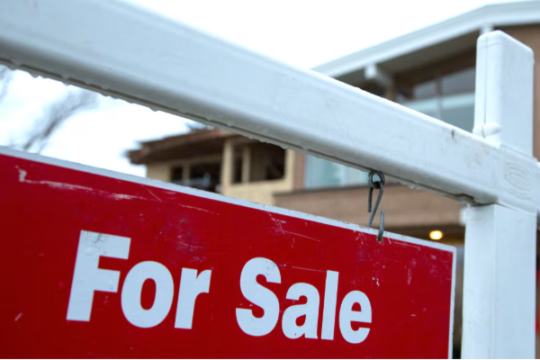 கனடாவின் வீடு விற்பனை தொடர்பில் வெளியான தகவல் | October Home Sales Down From Last Year