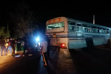 இராணுவ பேருந்து முச்சக்கரவண்டியுடன் மோதி விபத்து - ஒருவர் காயம்