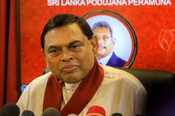 தேவை என்றால் பசில் இரட்டை குடியுரிமையை இரத்துச் செய்து விட்டு தேர்தலில் போட்டியிடலாம்