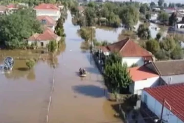 கீரீஸ் நாட்டில் கனமழை; 93 ஆண்டுகளுக்குப் பிறகு கடும் பாதிப்பு