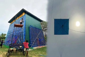 யாழில் இளைஞர்களால் வானில் பறக்கவிடப்பட்ட மிகப்பெரிய பட்டம்! (Photos)