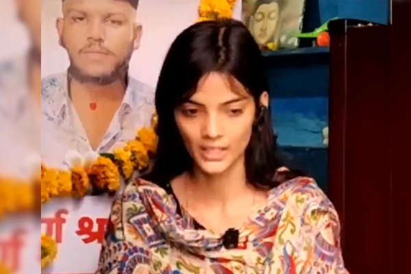 கொல்லப்பட்ட காதலனின் உடலை திருமணம் செய்துகொண்ட இளம்பெண்: அதிரவைக்கும் ஒரு செய்தி | Maharashtra Women Marries Honour Killed Lover Body