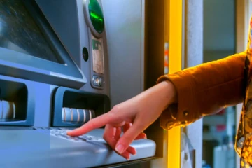 සැලකිලිමත්වන්න..! එක් පළාතක ATM වලට සිදුවන දේ..