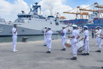 கொழும்பு துறைமுகத்தை வந்தடைந்த இத்தாலிய போர்க்கப்பல்