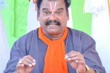 எல்லைமீறி பேசிய என்னை அந்த நடிகர் பளார் விட்டார்! பல ஆண்டு உண்மையை உடைத்த பயில்வான்!