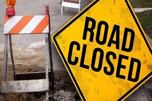 அவசரமாக மூடப்படும் வீதிகள் - அத்தியாவசிய தேவைகளுக்கு மாத்திரம் பயணிக்குமாறு அறிவுறுத்தல் | Colombo Kandy Main Road Closure At Kegala