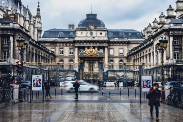 பிரான்ஸில் அமுலாகிய புதிய சட்டம்; இலகுவாக்கப்பட்ட நடைமுறை