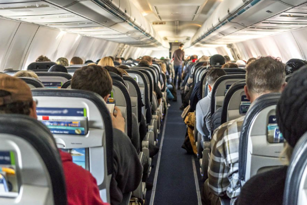 அனுமதி மறுப்பால் விமானத்தில் 12 மணி நேரம் தவித்த 153 பயணிகள்! | 153 Passengers Stranded On The Plane For 12 Hours அனுமதி மறுப்பால் விமானத்தில் 12 மணி நேரம் தவித்த 153 பயணிகள்! | 153 Passengers Stranded On The Plane For 12 Hours