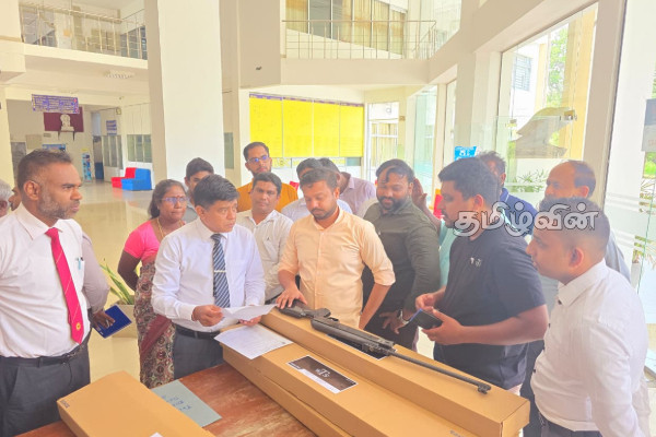 திருகோணமலையில் விவசாயிகளுக்கு காற்றழுத்த துப்பாக்கிகள் வழங்கி வைப்பு | Air Rifles Distributed To Farmers In Trinco