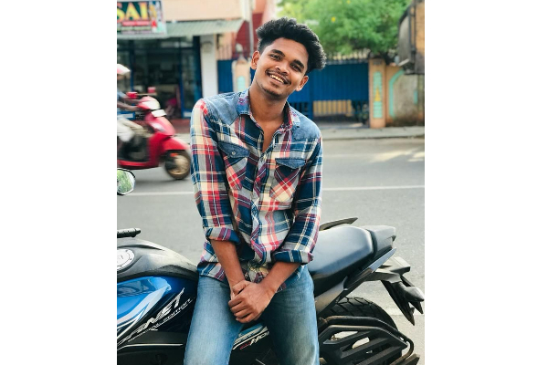 வவுனியாவில் இளைஞன் மாயம்! பொலிஸ் நிலையத்தில் முறைப்பாடு | Boy Missing In Vavuniya Complaint Police