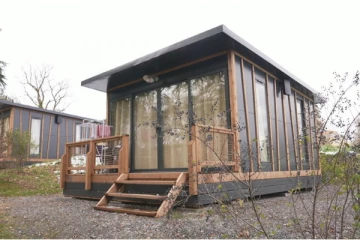 தெருக்களில் வசிப்போருக்காக தங்கள் விடுமுறையை தியாகம் செய்யும் பிரான்ஸ் பணியாளர்கள்: விளம்பரமின்றி ஒரு தியாகச் செயல்!