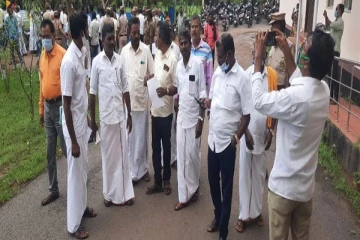 ‘’தமிழ்நாட்டில இனிமே ஒரு சூர்யா படம் ஒடாது ’’ - வன்னியர் சங்கம் எச்சரிக்கை