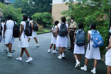 சில பாடசாலைகளுக்கு நாளையும் விடுமுறை!