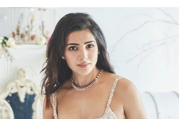 டவலுடன் சமந்தா!! மயோசிடிஸ் சிகிச்சைக்கு பின் புது அவதாரத்தில் எடுத்த புகைப்படங்கள்..