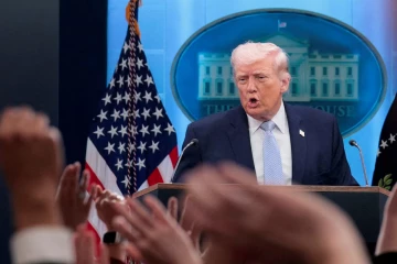 ஈரானுக்கு இராணுவ உதவி வழங்கும் நாடுகளுக்கு 50% வரி; டிரம்ப் எச்சரிக்கை