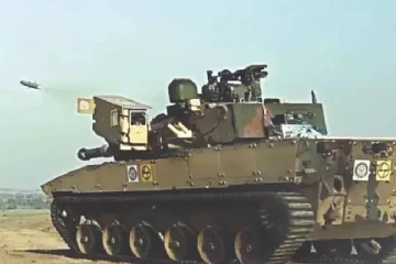 ரூ.79,000 கோடி மதிப்புள்ள ஆயுதங்கள் மற்றும் ராணுவ வன்பொருள்களை வாங்க இந்திய அரசு ஒப்பந்தம்